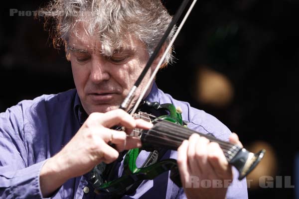 DIDIER LOCKWOOD - 2006-04-02 - PARIS - Place de la Republique - 